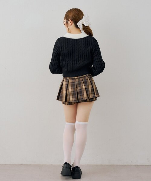 continuer de NICE CLAUP（コンティニューデナイスクラップ）の「衿フェザーケーブルポロニット（ニット/セーター・レディース・グレー/ブラック/アイボリー/ボルドー・FREE）」の11枚目の写真