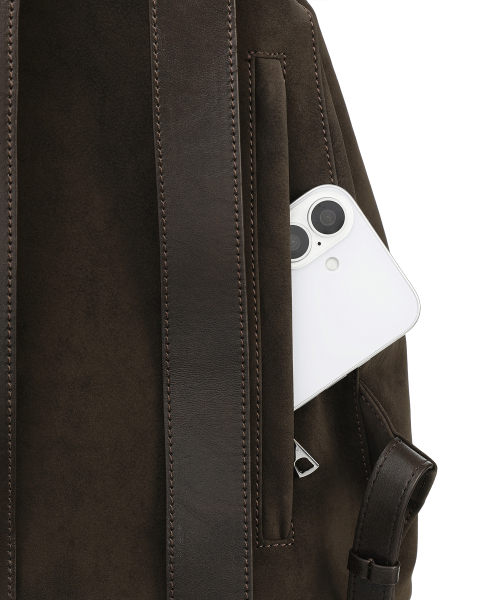 FENNEC（フェネック）の「SOTY BACKPACK - NUBUCK BROWN（バックパック/リュック・レディース・その他・FREE）」の9枚目の写真
