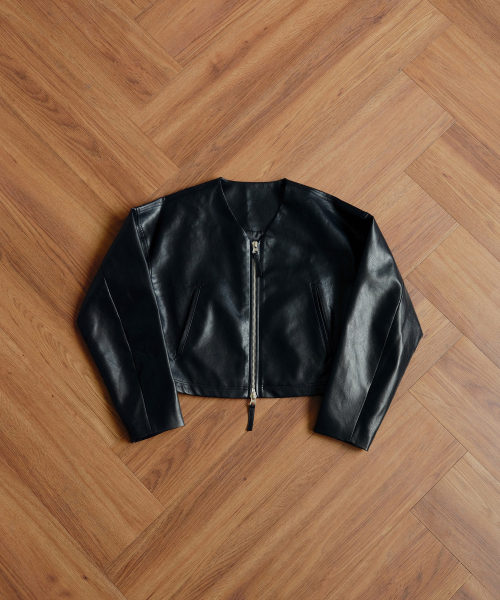 Yuje（ユジェ）の「MONO LEATHER JACKET (2color)（ライダースジャケット・レディース・ブラウン/ブラック・FREE）」の4枚目の写真