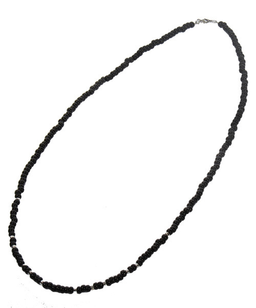 8(eight)(エイト)の「ロング ビーズネックレス シルバービーズ インディアンジュェリー (ネックレス・メンズ・レッド/ブラック/ブルー・FREE)」の2枚目の写真