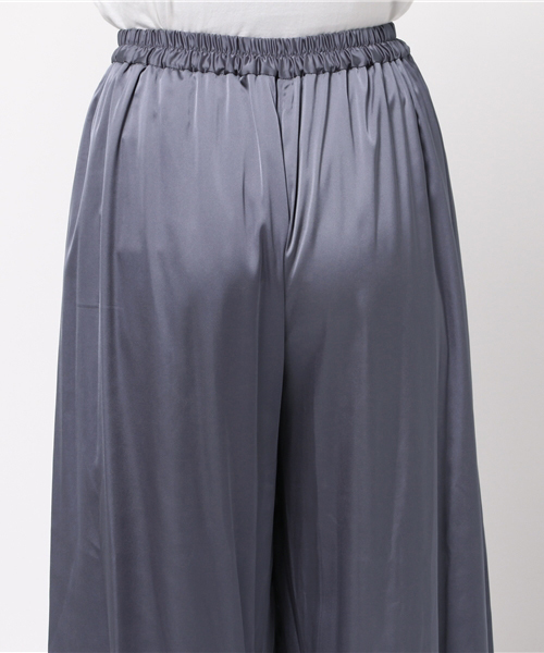 N.(N. Natural Beauty Basic)(エヌエヌナチュラルビューティーベーシック)の「サテンガウチョパンツ(その他パンツ・レディース・ブルー/ベージュ/ピンク・MEDIUM)」の8枚目の写真