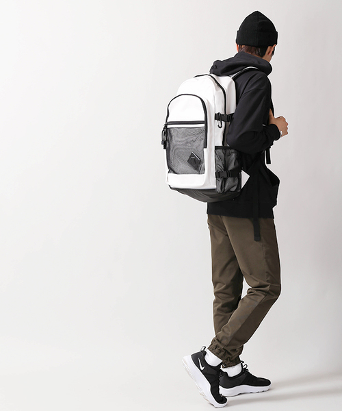 WEGO（ウィゴー）の「WEGO/フェイクレザースクールビッグリュック（バックパック/リュック・メンズ・ブラック/サックスブルー/ライトピンク/ホワイト・FREE）」の5枚目の写真