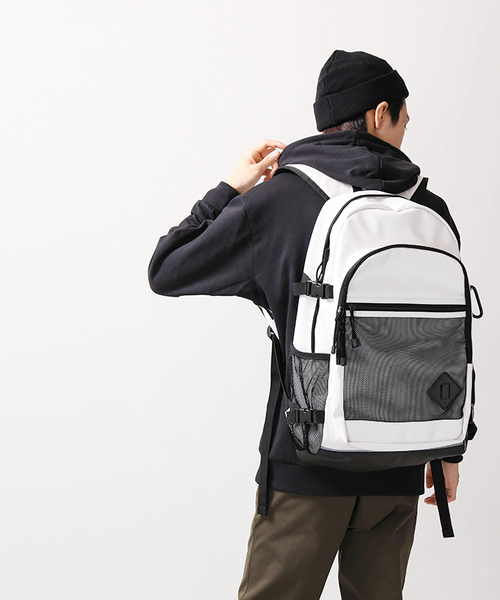 WEGO（ウィゴー）の「WEGO/フェイクレザースクールビッグリュック（バックパック/リュック・メンズ・ブラック/サックスブルー/ライトピンク/ホワイト・FREE）」の6枚目の写真