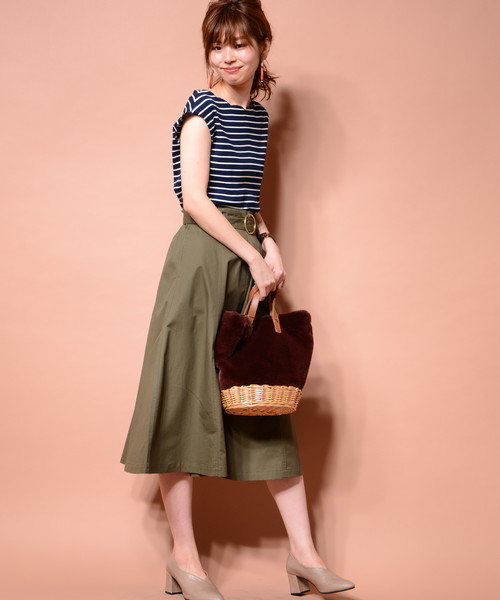 natural couture(ナチュラルクチュール)の「ベルト付きチノスカート(スカート・レディース・オレンジ/カーキ/ベージュ/パープル・FREE)」の9枚目の写真