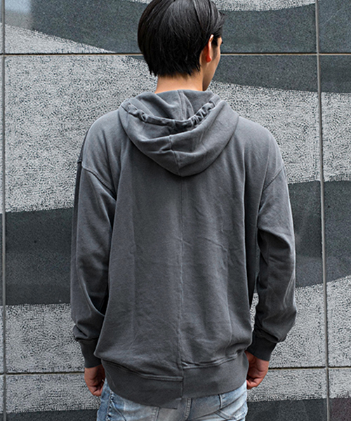 GOSTAR DE FUGA（ゴスタール ジフーガ）の「ピグメント加工プルオーバーパーカー（パーカー・メンズ・ライトグレー/ブラック/ベージュ/ブラウン・M/L）」の6枚目の写真