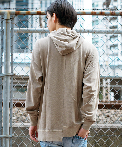 GOSTAR DE FUGA（ゴスタール ジフーガ）の「ピグメント加工プルオーバーパーカー（パーカー・メンズ・ライトグレー/ブラック/ベージュ/ブラウン・M/L）」の22枚目の写真