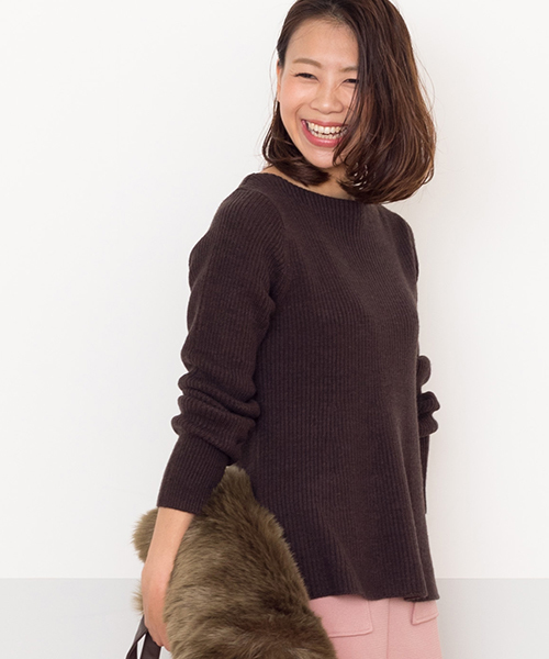 NATURAL BEAUTY BASIC（ナチュラルビューティーベーシック）の「【JJ×NBBコラボ】Aラインリブニット（ニット/セーター・レディース・オフホワイト/グレー/ブラウン/グリーン・MEDIUM）」の4枚目の写真