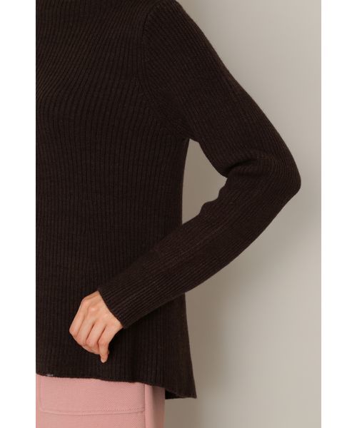 NATURAL BEAUTY BASIC（ナチュラルビューティーベーシック）の「【JJ×NBBコラボ】Aラインリブニット（ニット/セーター・レディース・オフホワイト/グレー/ブラウン/グリーン・MEDIUM）」の9枚目の写真