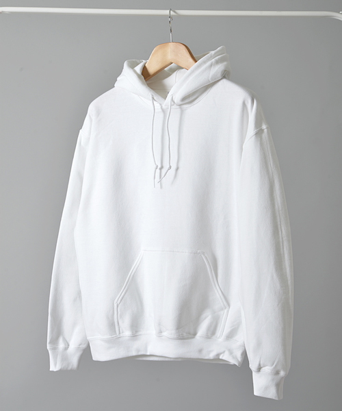 GILDAN（ギルダン）の「glow of sunset/グローオブサンセット ギルダン8オンスヘビーブレンドプルパーカー（パーカー・メンズ・ネイビー/パープル/イエロー/オレンジ/グリーン/ホワイト/チャコールグレー/ライトグレー/ブラック/ピンク/レッド/カーキ/ライトブルー/ロイヤルブルー/エメラルド/ピンク系その他・L/LARGE/M/MEDIUM/SMALL）」の2枚目の写真