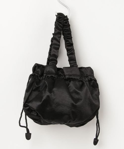 Casselini（キャセリーニ）の「サテン巾着BAG（ショルダーバッグ・レディース・ブラック/ブラウン/オリーブ/ピンク/アイボリー・FREE）」の3枚目の写真