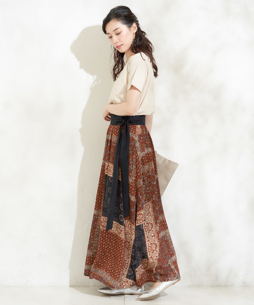 un dix cors(アンディコール)の「プリントラップスカート(スカート・レディース・ブラウン/ネイビー・FREE)」の12枚目の写真