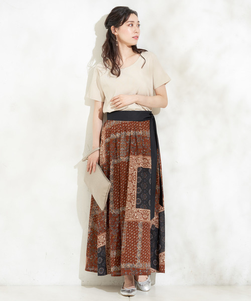 un dix cors(アンディコール)の「プリントラップスカート(スカート・レディース・ブラウン/ネイビー・FREE)」の13枚目の写真