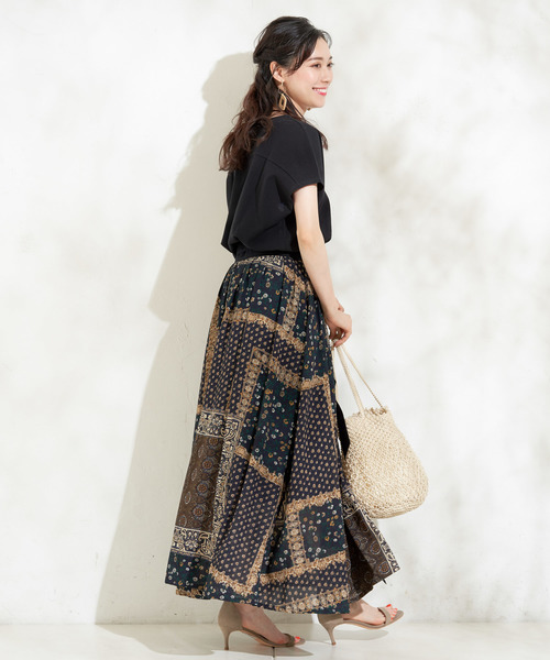 un dix cors(アンディコール)の「プリントラップスカート(スカート・レディース・ブラウン/ネイビー・FREE)」の17枚目の写真