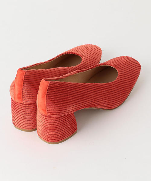 BEAUTY&YOUTH UNITED ARROWS（ビューティーアンドユースユナイテッドアローズ）の「＜KMB＞コーデュロイ チャンキーヒールパンプス ◆（パンプス・レディース・レッド/オフホワイト・38/35/36/37）」の5枚目の写真