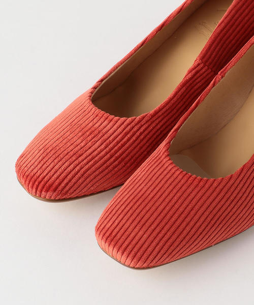 BEAUTY&YOUTH UNITED ARROWS（ビューティーアンドユースユナイテッドアローズ）の「＜KMB＞コーデュロイ チャンキーヒールパンプス ◆（パンプス・レディース・レッド/オフホワイト・38/35/36/37）」の6枚目の写真