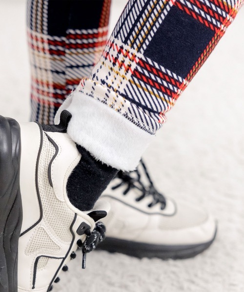 Bee des Bee（ビーデスビー）の「裏起毛 レギンスパンツ（レギンス/スパッツ・キッズ・ホワイト系その他/ブラック系その他6/ブラック系その他4/ブラック系その他5/ブラック系その他/ブラック系その他2/ホワイト系その他3/ベージュ系その他/アイボリー/グレー系その他/グリーン系カモフラージュ/ブラック系その他3/ホワイト系その他2/ネイビー/ピンク/ホワイト系その他4/ベージュ系その他2/ブラック系2/アイボリー系/ブラック系/レッド系/ブラック系3/ネイビー系/グレー系/アイボリー系2・120cm/100cm/150cm/140cm/90cm/110cm/130cm）」の22枚目の写真