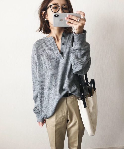 STUDIOUS（ステュディオス）の「【STUDIOUS】【WEARISTA mayumi コラボ】スリットテーパードチノパンツ（チノパンツ・レディース・ブラック/ベージュ・0/1/2）」の10枚目の写真