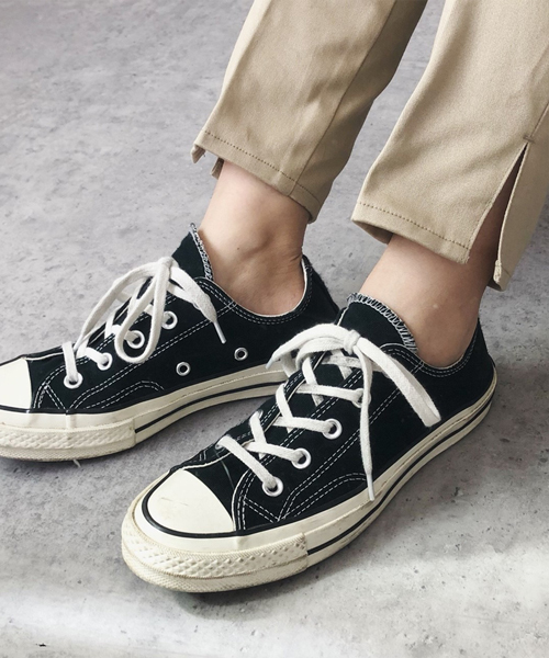 STUDIOUS（ステュディオス）の「【STUDIOUS】【WEARISTA mayumi コラボ】スリットテーパードチノパンツ（チノパンツ・レディース・ブラック/ベージュ・0/1/2）」の9枚目の写真