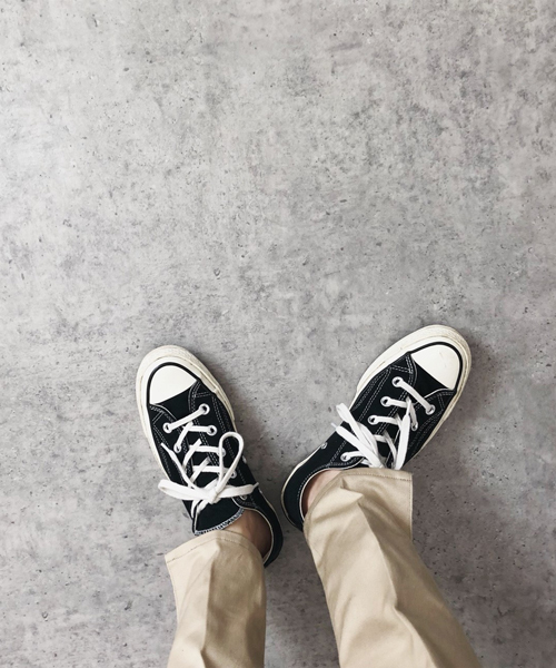 STUDIOUS（ステュディオス）の「【STUDIOUS】【WEARISTA mayumi コラボ】スリットテーパードチノパンツ（チノパンツ・レディース・ブラック/ベージュ・0/1/2）」の6枚目の写真