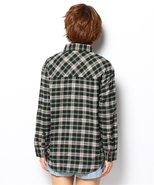 WEGO(ウィゴー)の「WEGO/チェックネルBIGシャツ(シャツ/ブラウス・レディース・ブラック/グリーン/ネイビー/イエロー/レッド/ブラウン・MEDIUM)」の9枚目の写真