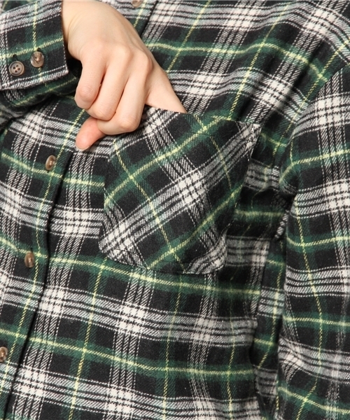 WEGO(ウィゴー)の「WEGO/チェックネルBIGシャツ(シャツ/ブラウス・レディース・ブラック/グリーン/ネイビー/イエロー/レッド/ブラウン・MEDIUM)」の13枚目の写真