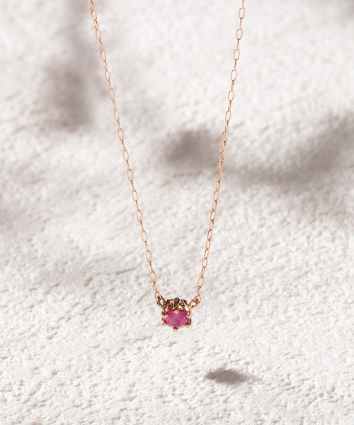 ESTELLE（エステール）の「7月誕生石 K18 ピンクゴールド ルビー ネックレス ESTELLE/エステール WEB限定（ネックレス・レディース・ピンクゴールド・40cm）」の6枚目の写真