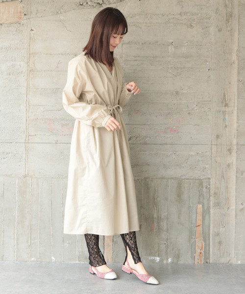 SESTO(セスト)の「スクエアトゥバイカラースリングバックパンプス(パンプス・レディース・ベージュ/シルバー/オレンジ/グレー・22.0cm/22.5cm/23.0cm/24.0cm/24.5cm/25.5cm/23.5cm)」の15枚目の写真