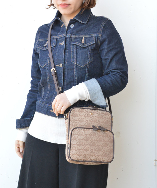 Ma Chere Cosette マシェールコゼット の スマイルジャガードミニ縦型ショルダーバッグ ショルダーバッグ Wear