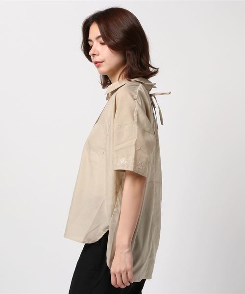 axes femme（アクシーズファム）の「ポケット付オーバーシャツ（シャツ/ブラウス・レディース・ベージュ/ネイビー/カーキ・MEDIUM）」の6枚目の写真