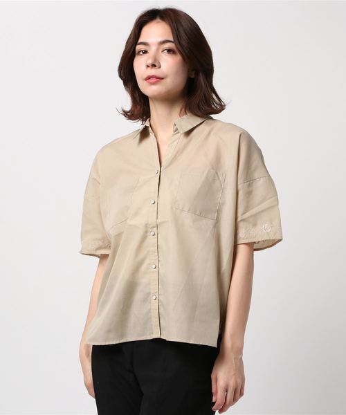 axes femme（アクシーズファム）の「ポケット付オーバーシャツ（シャツ/ブラウス・レディース・ベージュ/ネイビー/カーキ・MEDIUM）」の4枚目の写真
