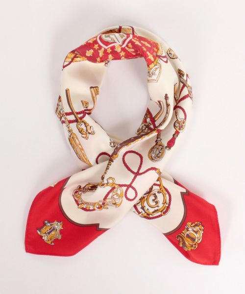 KATHARINE ROSS（キャサリンロス）の「【KATHARINE ROSS】ミニホース柄/馬車柄ミニスカーフ WEB限定（バンダナ/スカーフ・レディース・ダークグリーン/アイボリー/ライトブルー/ネイビー/レッド/ブルー/グリーン/ブルー系1/ベージュ/ブラック/グリーン系1・MEDIUM）」の11枚目の写真