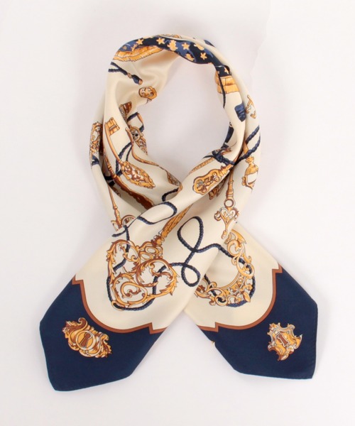 KATHARINE ROSS（キャサリンロス）の「【KATHARINE ROSS】ミニホース柄/馬車柄ミニスカーフ WEB限定（バンダナ/スカーフ・レディース・ダークグリーン/アイボリー/ライトブルー/ネイビー/レッド/ブルー/グリーン/ブルー系1/ベージュ/ブラック/グリーン系1・MEDIUM）」の9枚目の写真