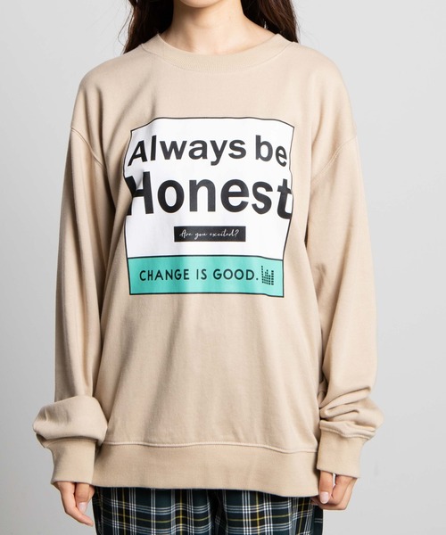 WEGO（ウィゴー）の「WEGO/アソートカラーロゴプルオーバースウェット（スウェット・レディース・ベージュ/ブルー・LARGE/SMALL/MEDIUM）」の19枚目の写真