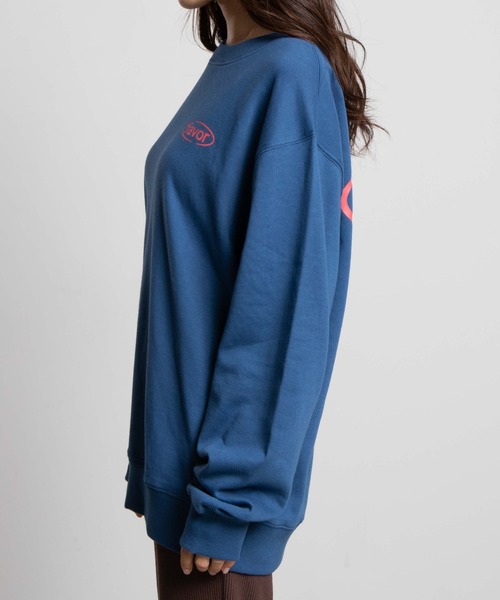 WEGO（ウィゴー）の「WEGO/アソートカラーロゴプルオーバースウェット（スウェット・レディース・ベージュ/ブルー・LARGE/SMALL/MEDIUM）」の16枚目の写真