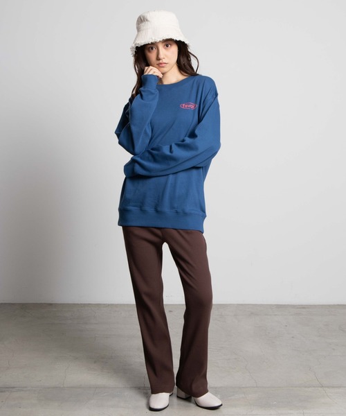 WEGO（ウィゴー）の「WEGO/アソートカラーロゴプルオーバースウェット（スウェット・レディース・ベージュ/ブルー・LARGE/SMALL/MEDIUM）」の22枚目の写真