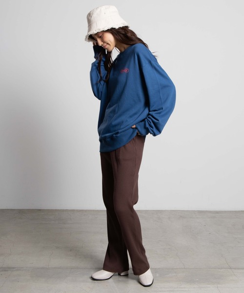 WEGO（ウィゴー）の「WEGO/アソートカラーロゴプルオーバースウェット（スウェット・レディース・ベージュ/ブルー・LARGE/SMALL/MEDIUM）」の21枚目の写真