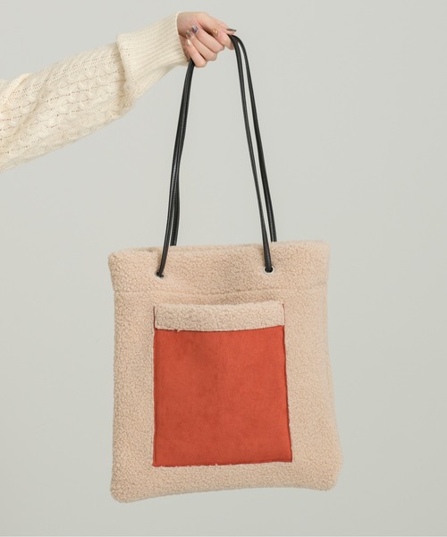 Ambre Neige（アンブルネージュ）の「リバーシブルボアトートバック／【WEB/EC限定商品】（トートバッグ・レディース・ブラック/オレンジ/アイボリー・FREE）」の3枚目の写真