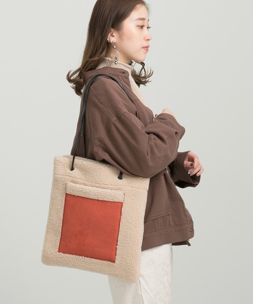 Ambre Neige（アンブルネージュ）の「リバーシブルボアトートバック／【WEB/EC限定商品】（トートバッグ・レディース・ブラック/オレンジ/アイボリー・FREE）」の17枚目の写真