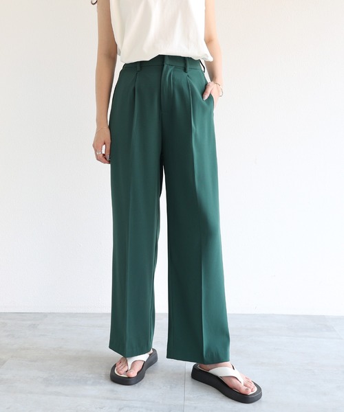 andme(アンドミー)の「とろみ素材タックワイドパンツ(スラックス・レディース・ブラック/ブラウン/ピンク/イエロー/グリーン/ダークベージュ/ダークグリーン/ネイビー/テラコッタ/アイボリー/レッド/ケリーグリーン/ローズ・M/L)」の7枚目の写真