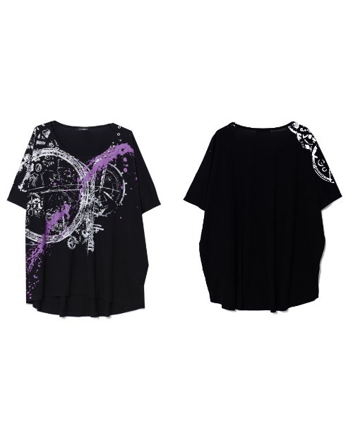 CIVARIZE（シヴァーライズ）の「『CIVARIZE』スタッズ付きドルマンポンチョTシャツ（Tシャツ/カットソー・メンズ・ブラック/ホワイト・FREE）」の17枚目の写真
