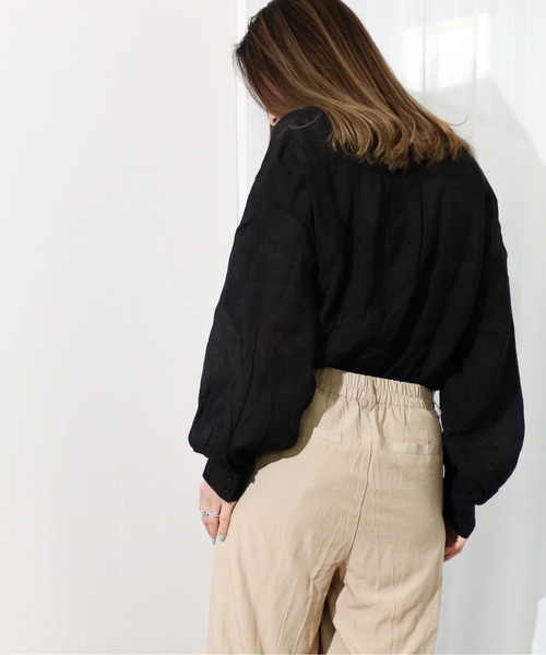 Per sist ence（パーシエンス）の「Per sist ence/パーシエンス　ローンバンドカラーシャツ（シャツ/ブラウス・レディース・グレイッシュベージュ/ブラック/カーキ/アイボリー・FREE）」の18枚目の写真