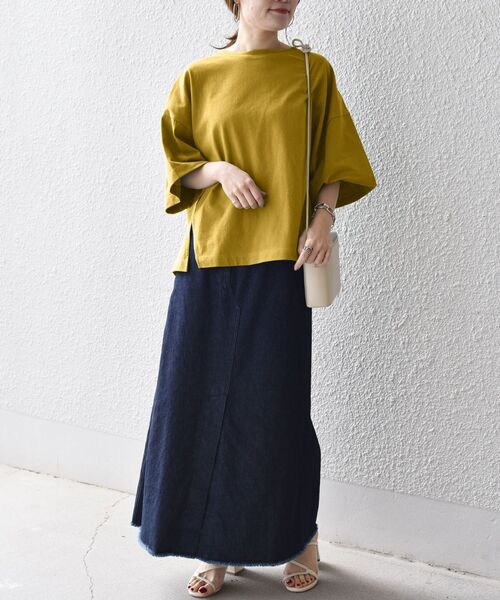 SHIPS（シップス）の「【WEB限定】〈UVカット〉USAコットンサイズチョイススリットTEE◇（Tシャツ/カットソー・レディース・オフホワイト/ブラック/チャコールグレー/ベージュ系その他/グリーン/ライトグリーン/スカイブルー/ダークオリーブ/マスタード・SMALL/MEDIUM/LARGE）」の16枚目の写真