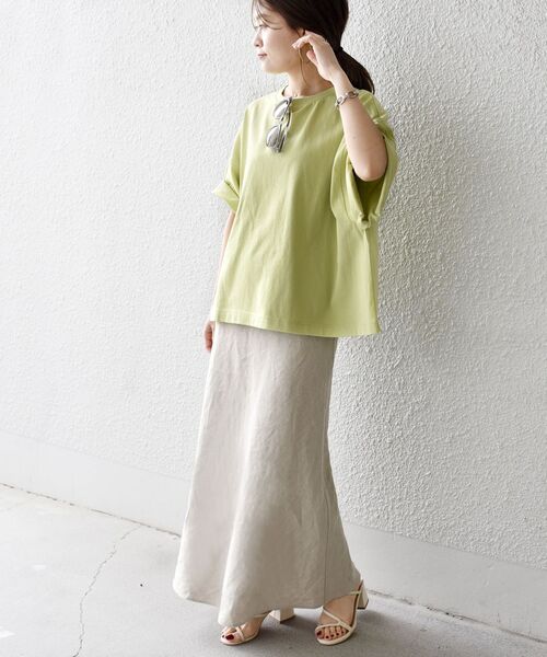 SHIPS（シップス）の「【WEB限定】〈UVカット〉USAコットンサイズチョイススリットTEE◇（Tシャツ/カットソー・レディース・オフホワイト/ブラック/チャコールグレー/ベージュ系その他/グリーン/ライトグリーン/スカイブルー/ダークオリーブ/マスタード・SMALL/MEDIUM/LARGE）」の10枚目の写真