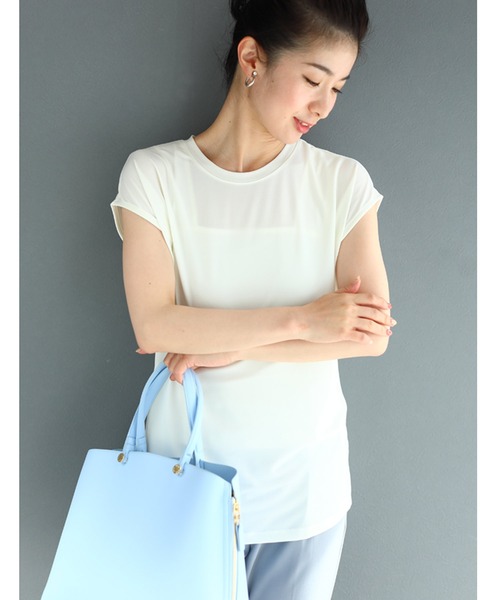 cawaii(カワイイ)の「ちょい袖 艶感カットソー(Tシャツ/カットソー・レディース・レッド/ブルー/アイボリー/ブラック・FREE)」の9枚目の写真