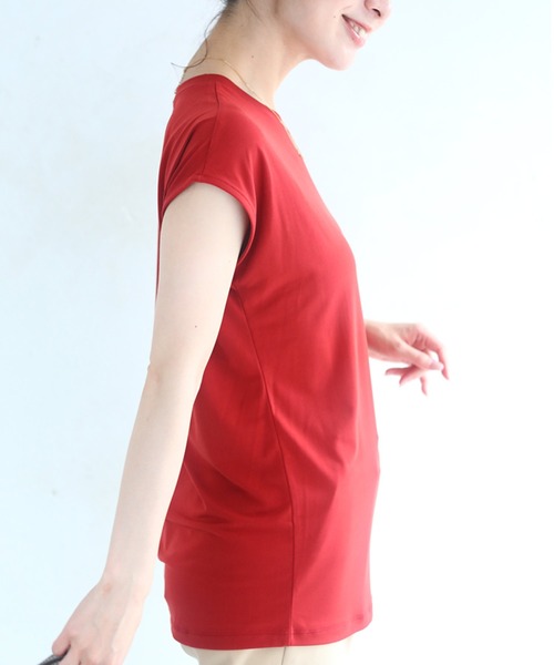 cawaii(カワイイ)の「ちょい袖 艶感カットソー(Tシャツ/カットソー・レディース・レッド/ブルー/アイボリー/ブラック・FREE)」の21枚目の写真