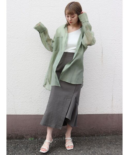 MURUA（ムルーア）の「オーバーシアーシャツ（シャツ/ブラウス・レディース・ブラック/ベージュ/カーキ/キャメル・FREE）」の16枚目の写真