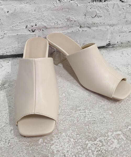 INGNI(イング)の「スクエアトゥクリアヒールサンダル(サンダル・レディース・アイボリー/ブラック/ベージュ・L/M)」の1枚目の写真