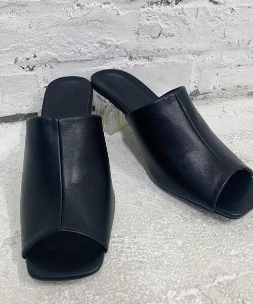 INGNI(イング)の「スクエアトゥクリアヒールサンダル(サンダル・レディース・アイボリー/ブラック/ベージュ・L/M)」の9枚目の写真