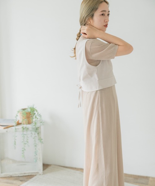 ITEMS URBANRESEARCH（アイテムズ アーバンリサーチ）の「ビスチェセットシアーニットワンピース（ワンピース・レディース・グレー/ブラウン/ベージュ・FREE）」の11枚目の写真