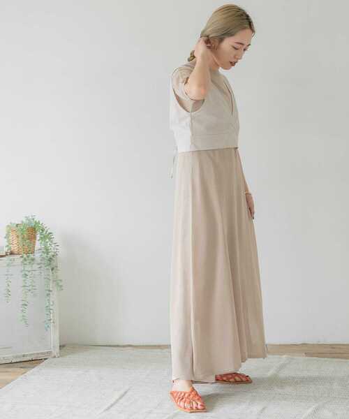 ITEMS URBANRESEARCH（アイテムズ アーバンリサーチ）の「ビスチェセットシアーニットワンピース（ワンピース・レディース・グレー/ブラウン/ベージュ・FREE）」の12枚目の写真